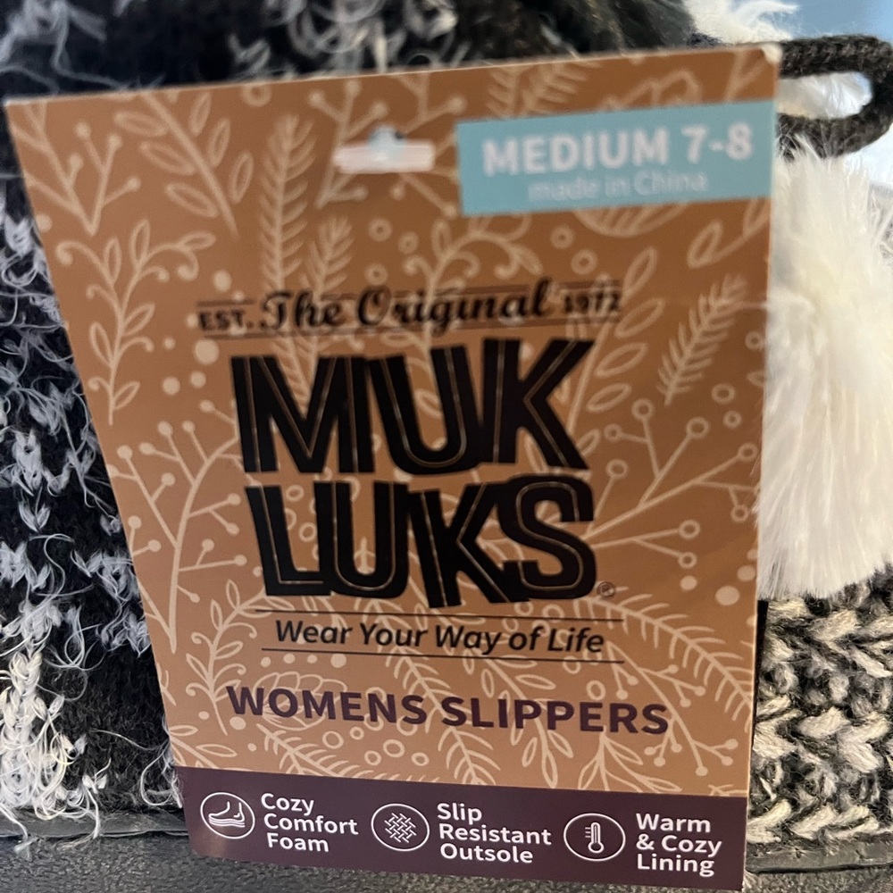 MUK LUKS SLIPPERS. NWT - Picture 4 of 11